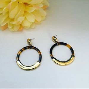 The Linda Hoops💛💛